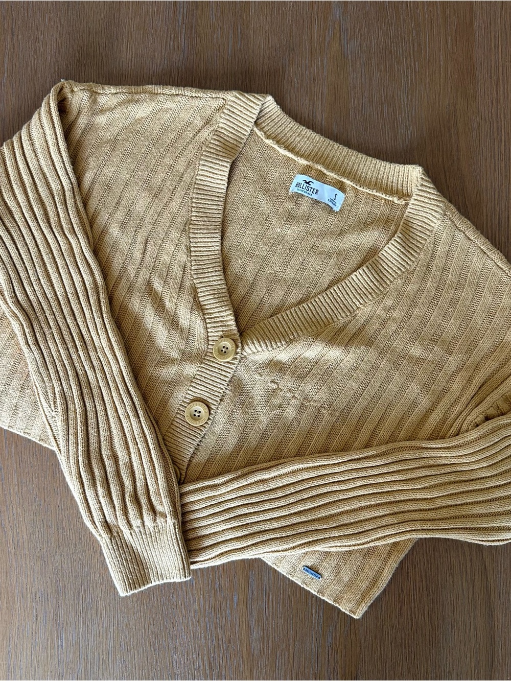 Hollister Women's Mustard Yellow Ribbed V-Neck Cropped Cardigan Sweater